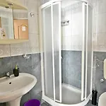 Daire Vedrana 3 Taverna By Interhome