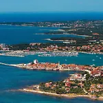 Vedrana 3 Taverna By Interhome * Umag
