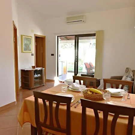 Vedrana 3 Taverna By Interhome * Umag