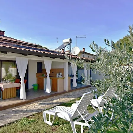 Apartment Vedrana 3 Taverna By Interhome