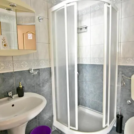 Apartament Vedrana 3 Taverna By Interhome