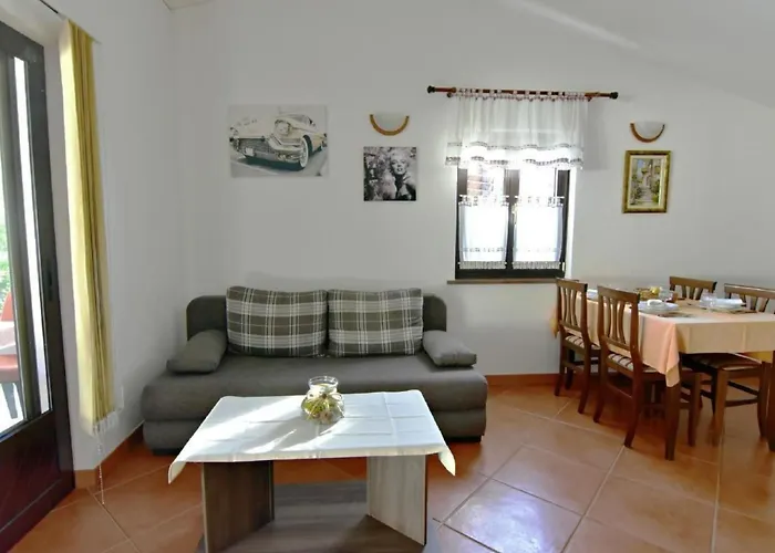 Vedrana 3 Taverna By Interhome * Umag